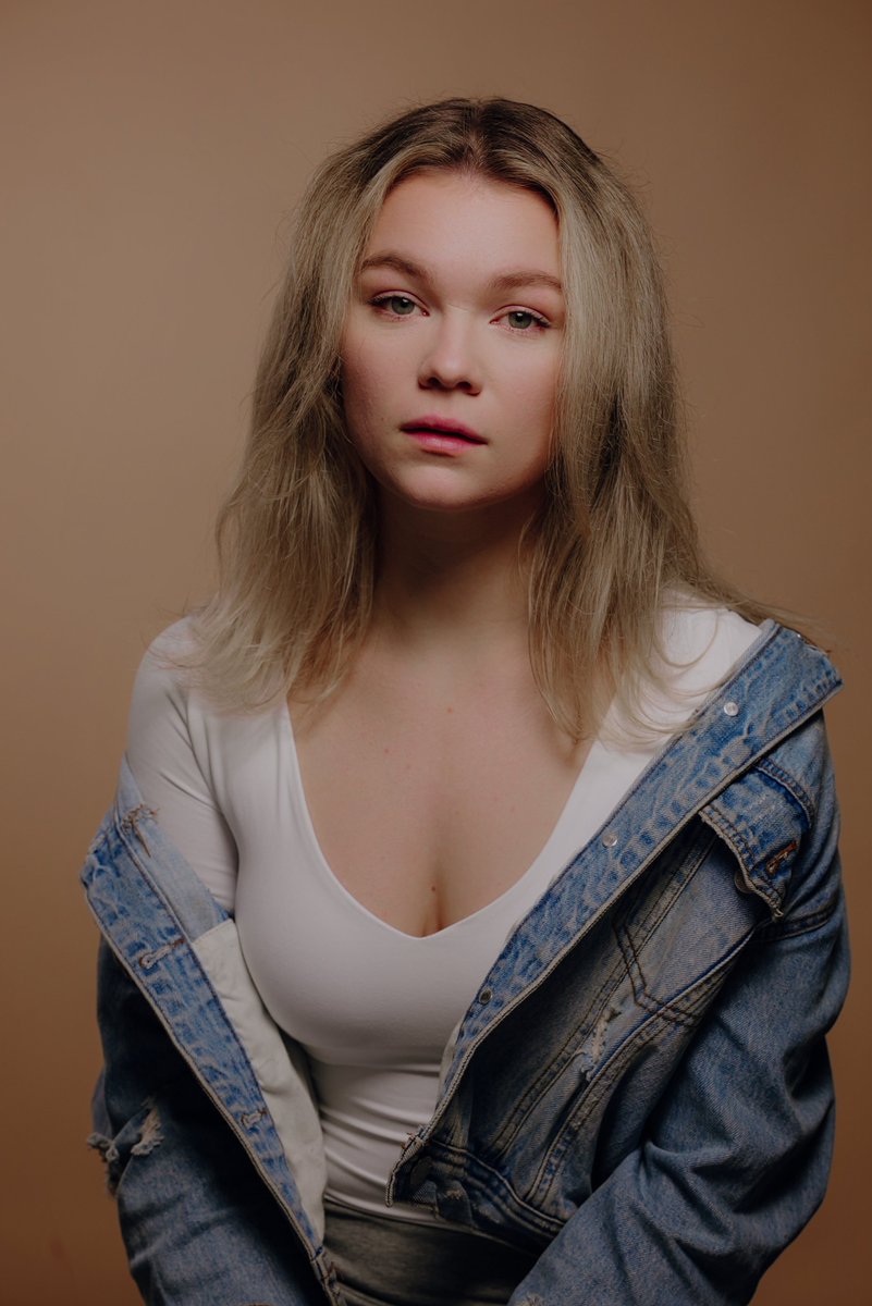 ViltroxOfficial's tweet photo. #SampleImage A set of portraits taken with Viltrox AF 56mm F1.7 E📷
AF 56mm F1.7 E | Sony FX3
Photographer @/thefilmguyyt
#Viltrox #viltroxlens #viltrox56mmf17 #viltrox56mm #sony #sonyalpha #sonyphotography #photography #photographer #portraitphotography https://t.co/HpUibvluhW