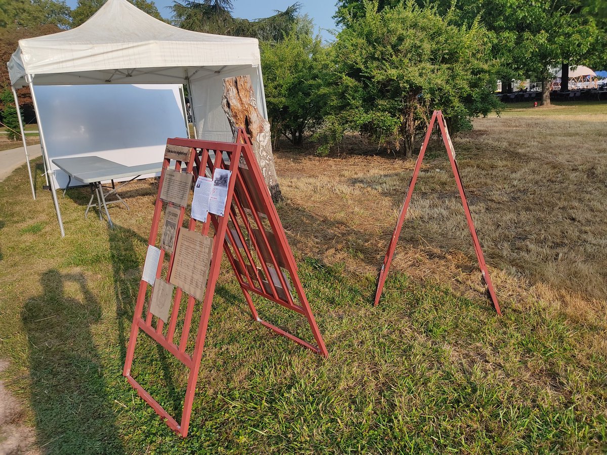 MouvementUtopia's tweet photo. Le stand Utopia est en place aux #JDE2024 de #Tours. Venez nous rencontrer et découvrir notre maison d'édition et nos partenariats locaux avec @KomicsI et l'asso L'autre terre libérée. https://t.co/bna25cU6kI