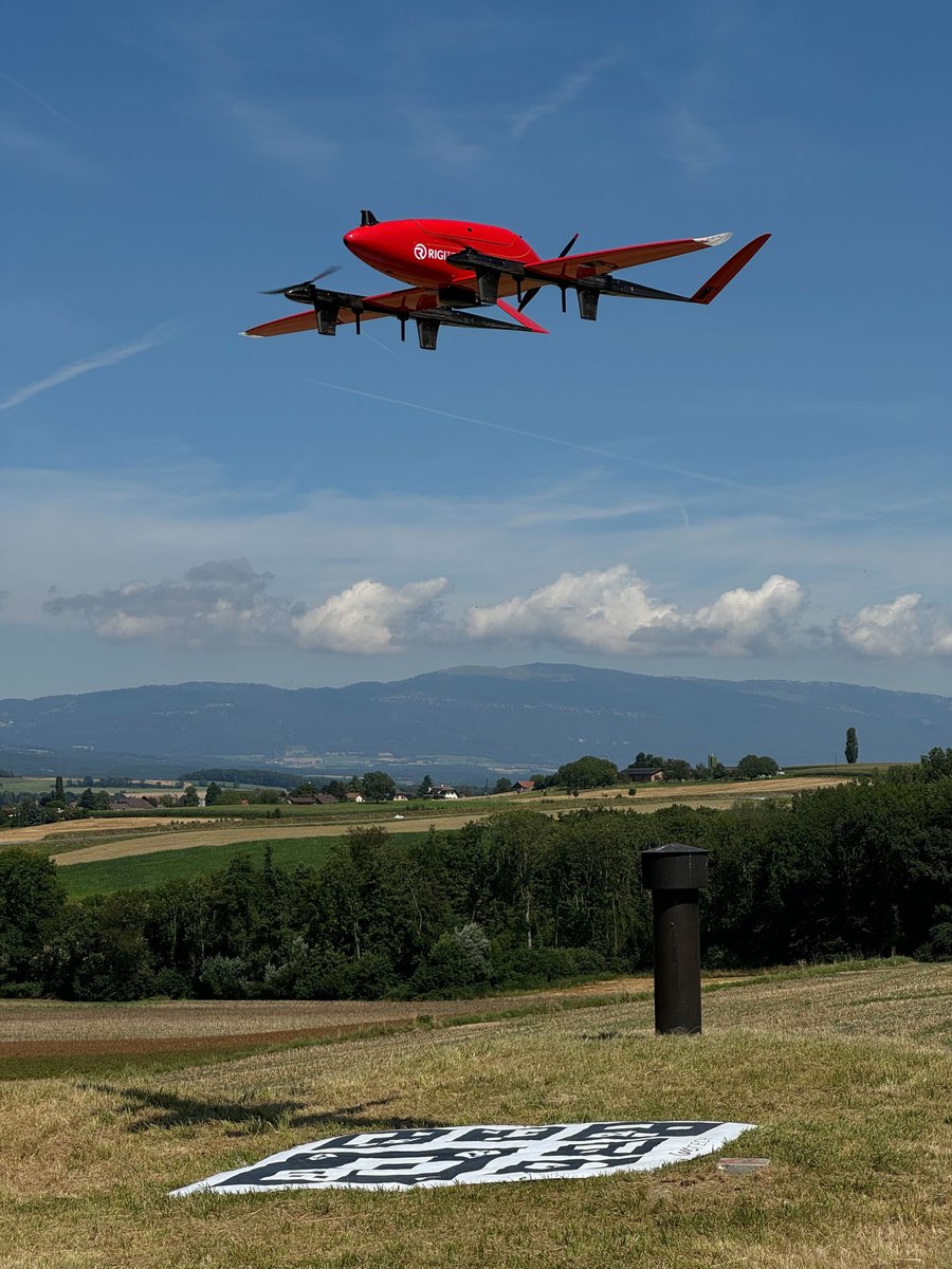 RigiTech's tweet image. Soaking up another sunny day with our Flight Testing team! ☀️ Every update undergoes rigorous field testing, &amp;amp; each unit is thoroughly tested before shipping. Safety is our top priority. 
#SafetyFirst
 📷 Photo cred: Jonas Perolini