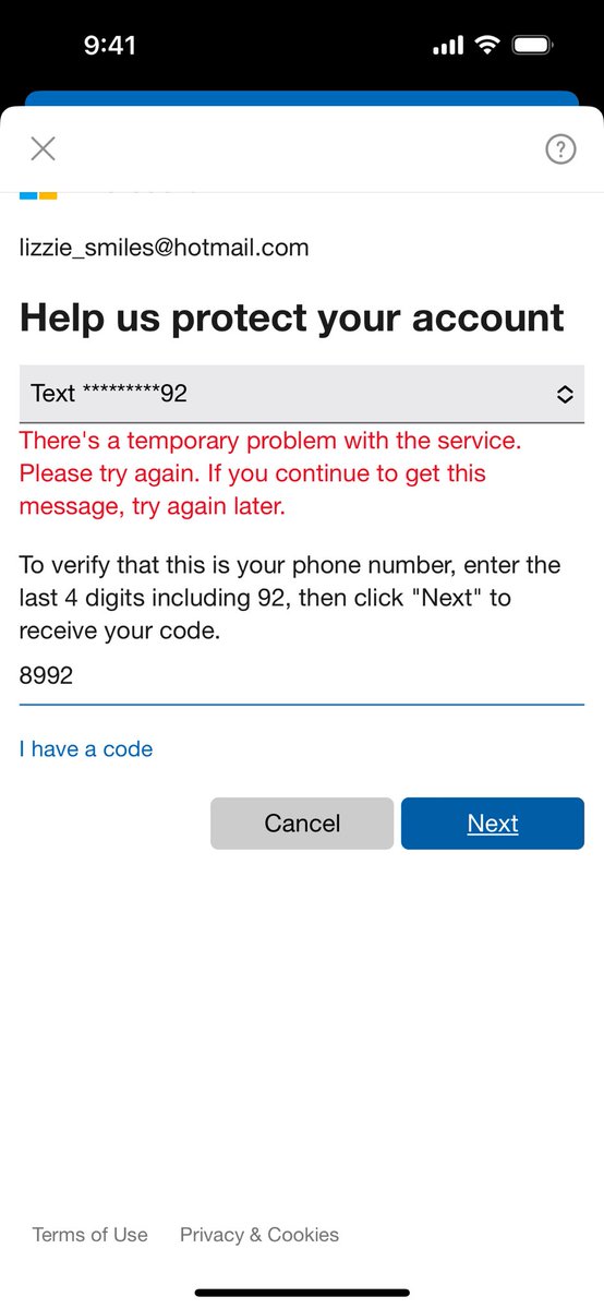 lizzn88's tweet photo. @Outlook  why can’t I log on it’s been saying this since yesterday https://t.co/AxvhzFYRF2