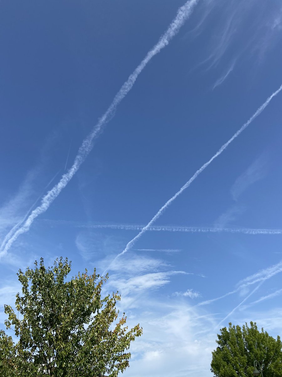 wakkerwordenaub's tweet image. Als je nog steeds denkt dat er niets gedaan wordt in de lucht…..
#sunblocking