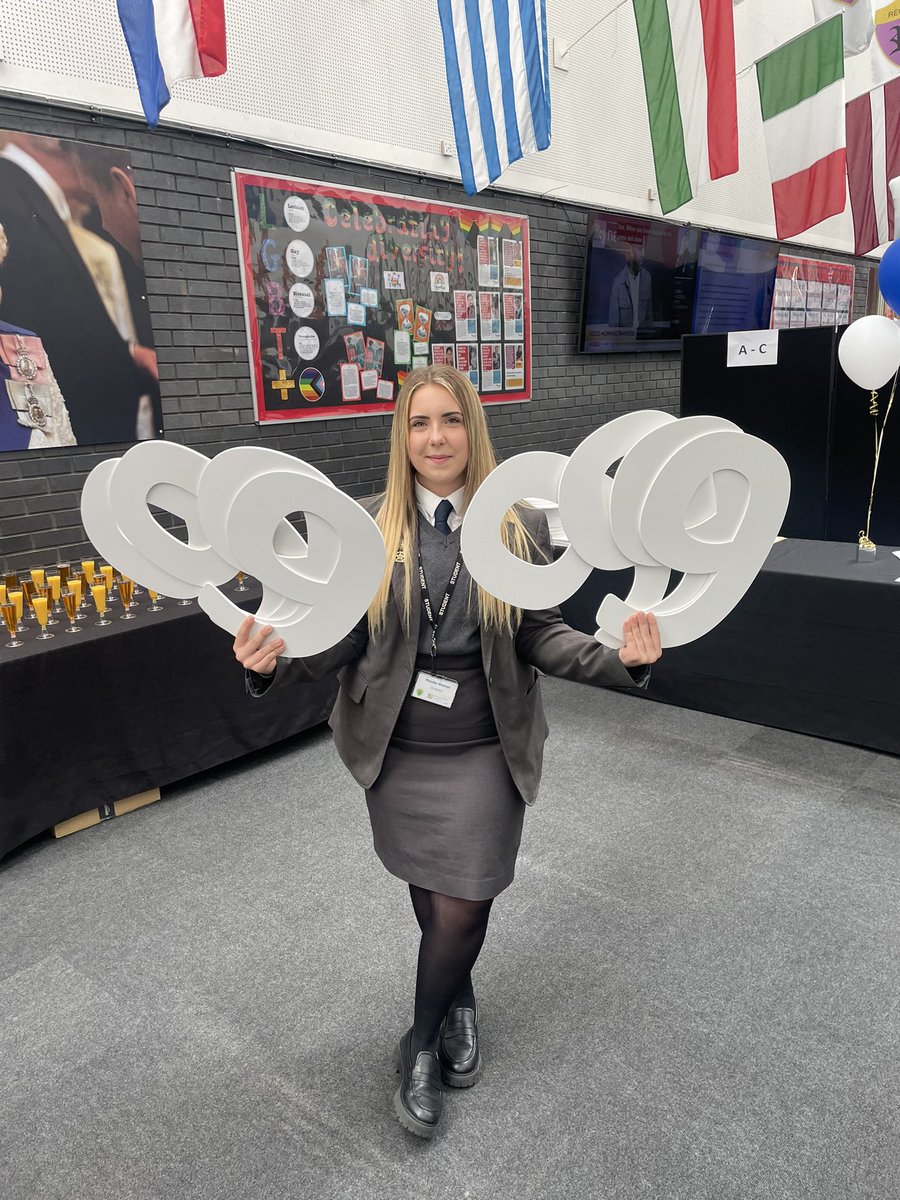Kingswood_Acad's tweet photo. Congratulations to Phoebe with a phenomenal set of results including no less than seven Grade 9’s, the highest possible grade. Phoebe will be going to Wyke College to study Maths and Science. #outstandinglearning https://t.co/rY24VtOXYg