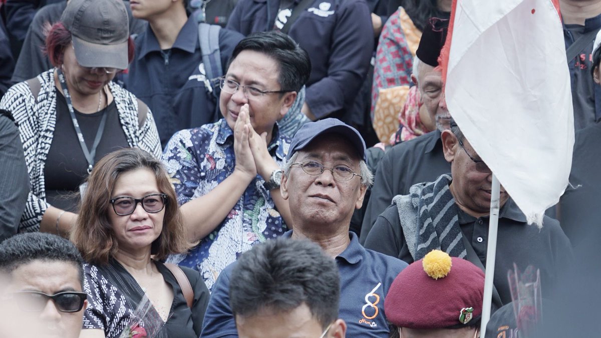 BurhanMuhtadi's tweet photo. #kawalkeputusanMK #DaruratDemokrasi https://t.co/bKE1rDXe1R