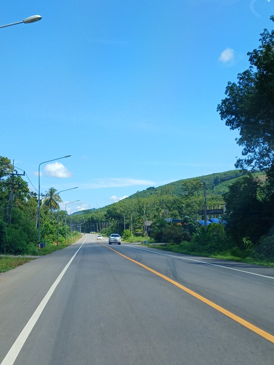 ...หาดใหญ่  ตอโพรก  เจอกัน 
    ศุกร์ 23 ส.ค. ไปซดกาแฟดำ...