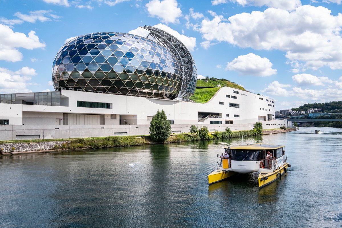 #JeudiPhoto ⛴️Ambiance vacances sur l'eau avec la navette fluviale des #HautsdeSeine qui reprend📆 tous les week-end du 31 août au 29 septembre 2024. ⚓️ 3 escales riches en attractions touristiques ! 😍
🎟️Billets via destination.hauts-de-seine.fr/la-navette-flu…
📸CD92/J.Brechler