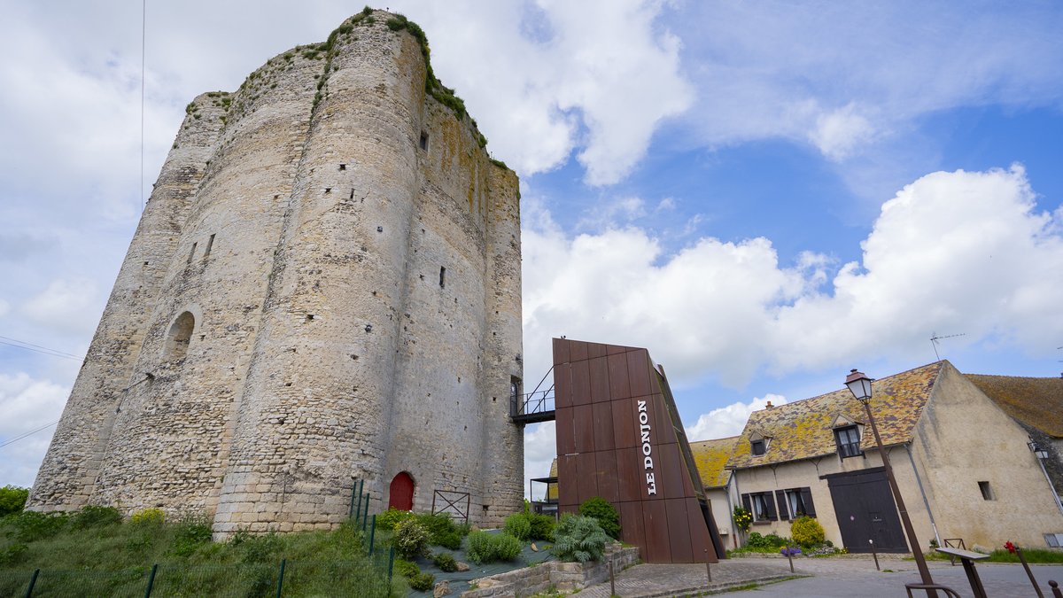 Les Yvelines (@les_yvelines) on Twitter photo #JeudiPhoto 📷 Plus que quelques jours avant le passage de la flamme paralympique à <a href="/VilledeHoudan/">Ville de Houdan</a> !
🎉Nous vous y attendons nombreuses et nombreux !
➡️ yvelines-infos.fr/jeux-paralympi… #JeudiPhoto 📷 Plus que quelques jours avant le passage de la flamme paralympique à <a href="/VilledeHoudan/">Ville de Houdan</a> !
🎉Nous vous y attendons nombreuses et nombreux !
➡️ yvelines-infos.fr/jeux-paralympi…