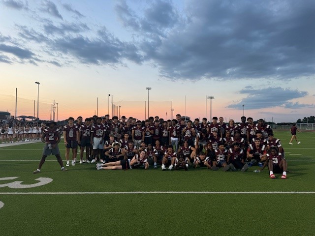 cincofb's tweet photo. Great team and student athletic trainer pic from our community pep rally last night courtesy of @sthrnfairytale ! #CPOE #UBUNTO #LEAVEOURMARK https://t.co/uyVnA99avG