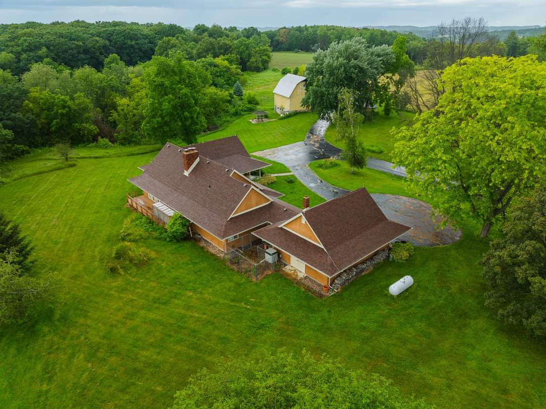 KickapooRoofing's tweet image. Despite all the rain, our team has completed some beautiful projects this year! 🌧

Enjoy the look of these beautiful roofs with the best quality shingles installed from @MalarkeyRoofing