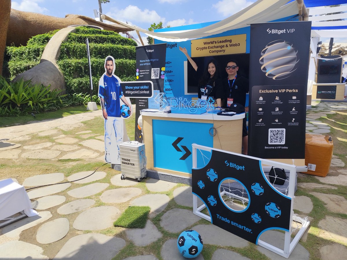bitget's tweet photo. Kicking off first day of Coinfest Asia 2024 in Bali! 🌴
Dive into our chill beach vibe booth and score big with our goal shooting games!
Win exclusive merchandise and celebrate crypto with us under the sunshine.🌞 @CoinfestAsia
📸 Don't forget to share your shots!
#EventWithBitget #BitgetAtCoinfest