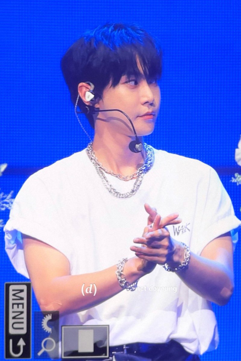 240822
#도영 #DOYOUNG #NCT127