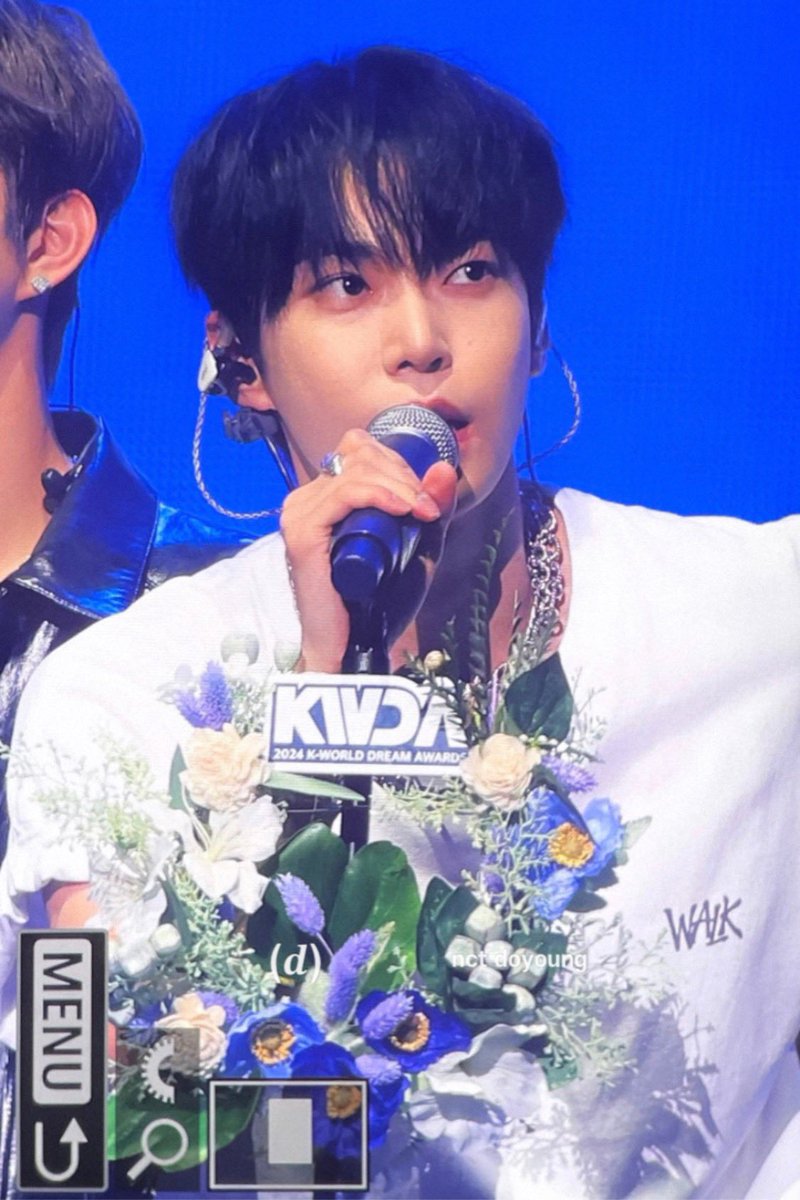 240822
#도영 #DOYOUNG #NCT127