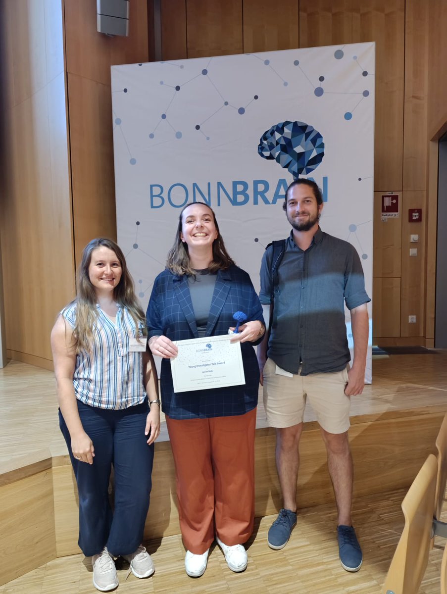 Sophie Steculorum (@so_steculorum) on Twitter photo 😊 Very proud of my PhD students <a href="/LCReimon/">Laura Casanueva Reimon</a>, <a href="/_janice_bulk_/">Janice Bulk</a> and Joscha Schmehr who brillantly presented their work at #BonnBrain3. Congratulations to <a href="/_janice_bulk_/">Janice Bulk</a> for winning the Young Investigator Talk award 🎉 #proudPI. Big thanks to the organizers for this amazing meeting 🤩. 😊 Very proud of my PhD students <a href="/LCReimon/">Laura Casanueva Reimon</a>, <a href="/_janice_bulk_/">Janice Bulk</a> and Joscha Schmehr who brillantly presented their work at #BonnBrain3. Congratulations to <a href="/_janice_bulk_/">Janice Bulk</a> for winning the Young Investigator Talk award 🎉 #proudPI. Big thanks to the organizers for this amazing meeting 🤩.