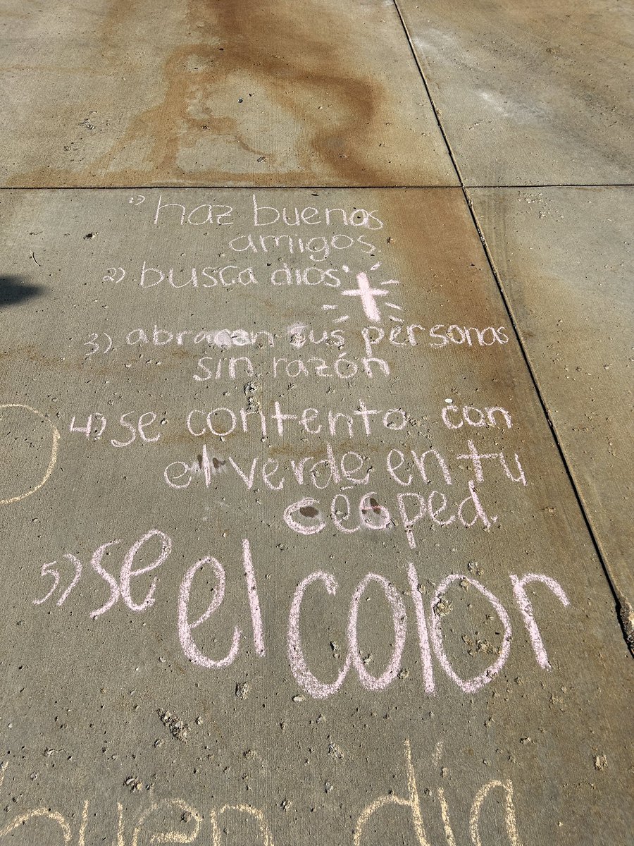 Spanish 5 sharing important life lessons in the Sunshine! <a href="/WeboJrSrHigh/">Western Boone</a>
