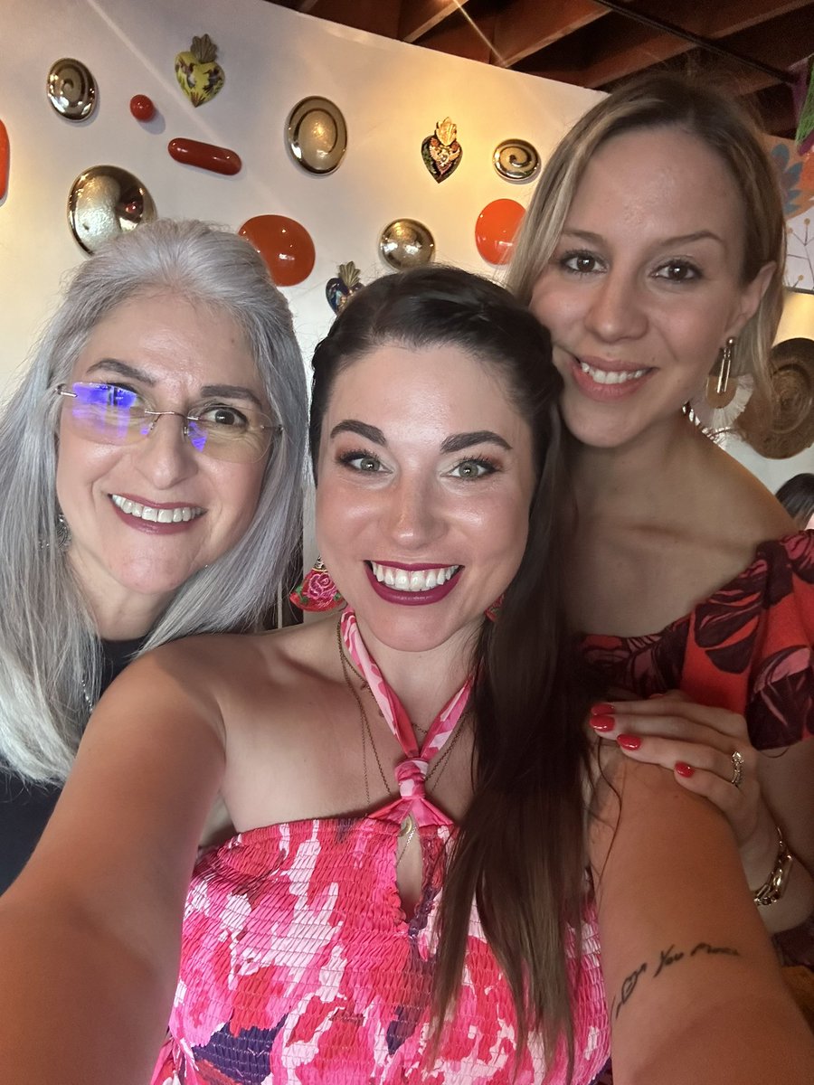 Anna Matis (@annateachesmlls) on Twitter photo My heart is so full after 2 days together with our <a href="/Seidlitz_Ed/">Seidlitz Education</a> familia! We truly are the luckiest to have each other ♥️ My heart is so full after 2 days together with our <a href="/Seidlitz_Ed/">Seidlitz Education</a> familia! We truly are the luckiest to have each other ♥️