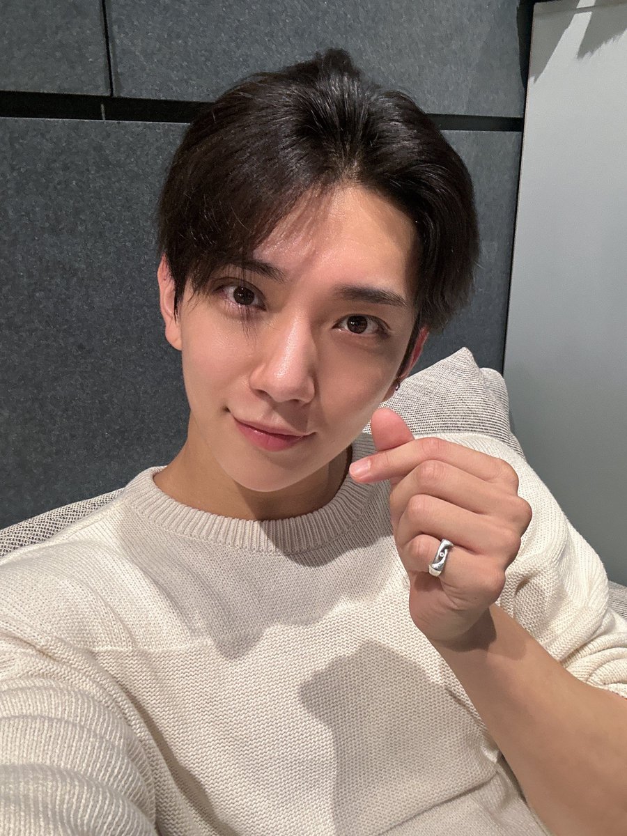 Hanniebear1004's tweet image. SMALL GCASH GA ʕᵔᴥᵔʔ
100 php dahil may updates today from my bias line 😌🩷🩵

- must like &amp;amp; RT
- reply with any Joshua or DK pics
- not required to follow but we can be moots if you want ₍ᐢ..ᐢ₎♡̷

ends Aug 23 10:04 PM