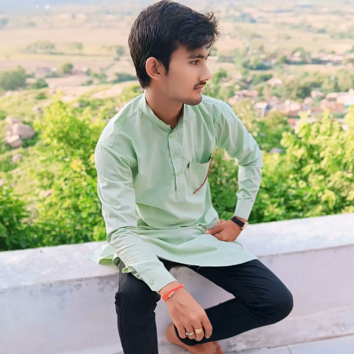 anujgupta11560's tweet photo. @anujgupta11560 
किसी की भी मदद हमेशा करो क्योंकि वही पता नहीं कैसे तुम्हे कोई अनसोची ख़ुशी बनकर लौट के जरूर आएगी https://t.co/yq8VgBjRs3