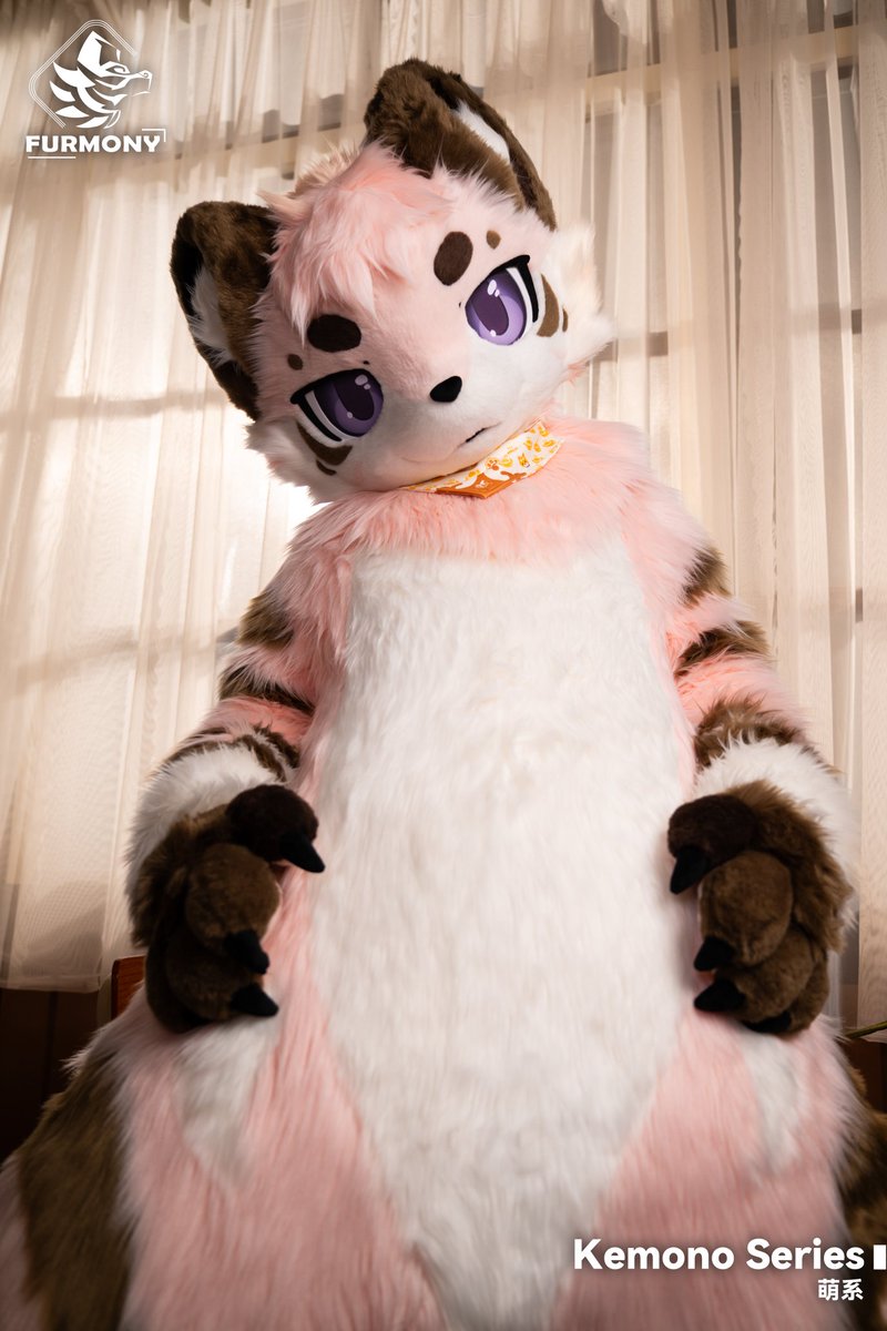 My favorite photo of my new suit. ❤️