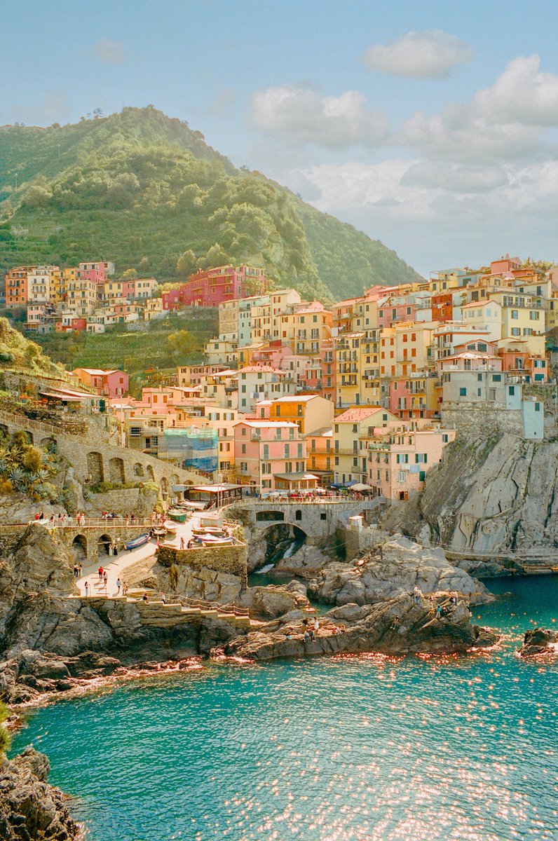AlexKittoe's tweet photo. Along the coast of Italy 🎞️ https://t.co/Slk3KCYrwE
