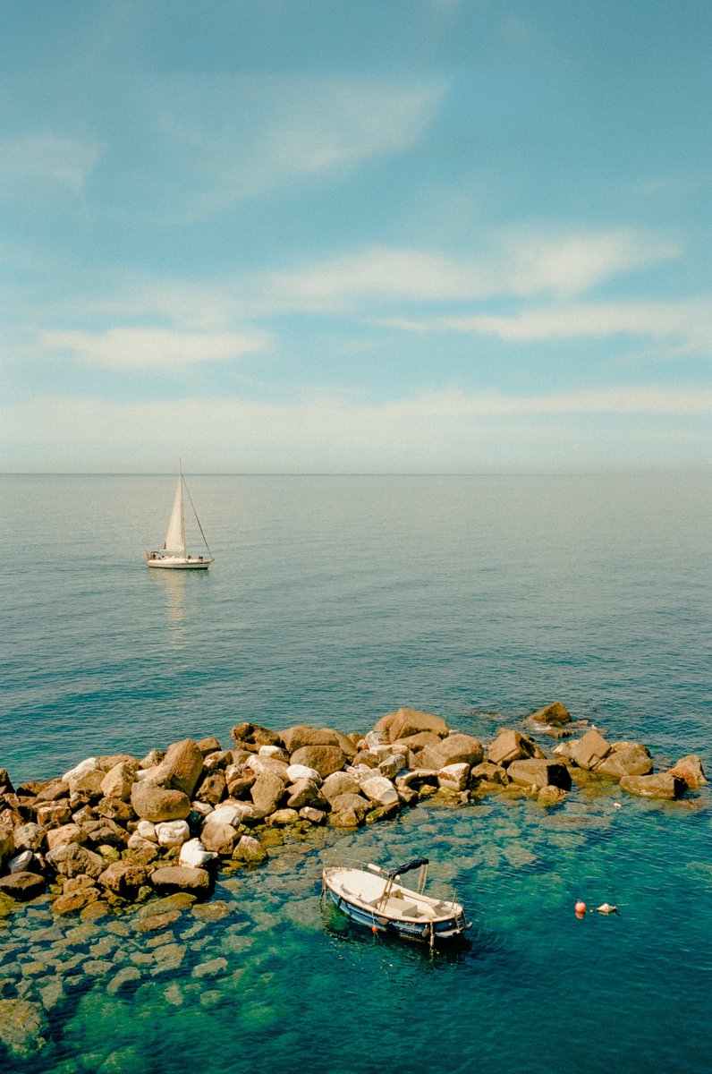 AlexKittoe's tweet photo. Along the coast of Italy 🎞️ https://t.co/Slk3KCYrwE