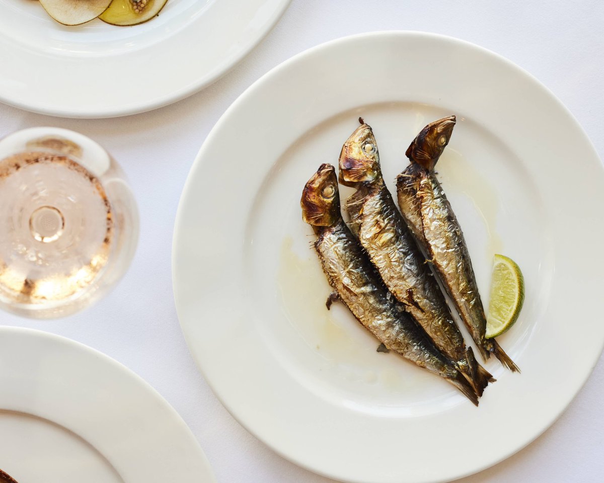 Rick_Stein's tweet image. I’m pleased to see Cornish sardines simply grilled with rock salt and lime on the new three course set lunch menu at The Seafood Restaurant. Very nice followed by trout with warm tartare sauce. £40 including a glass of Provence rosé. tinyurl.com/37y79z55
