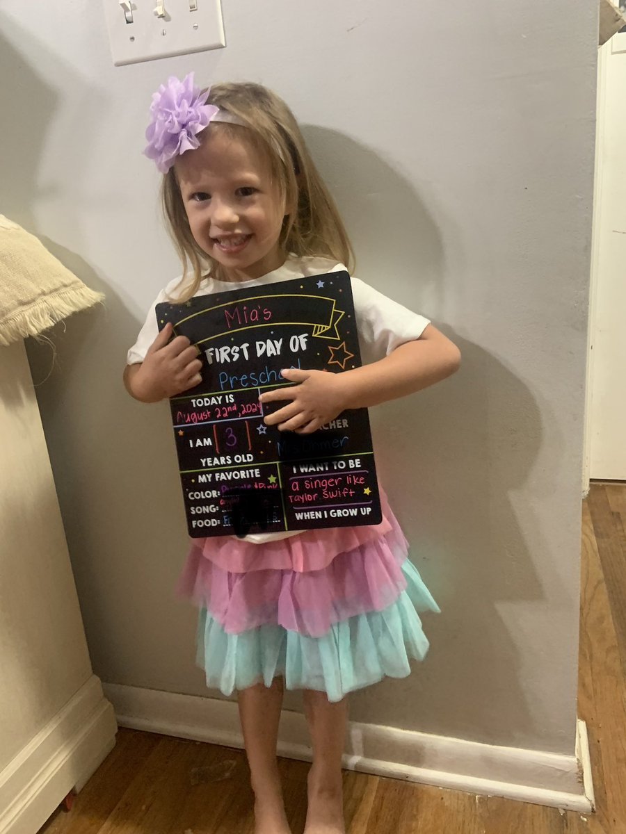 MsGabbyG tweet media