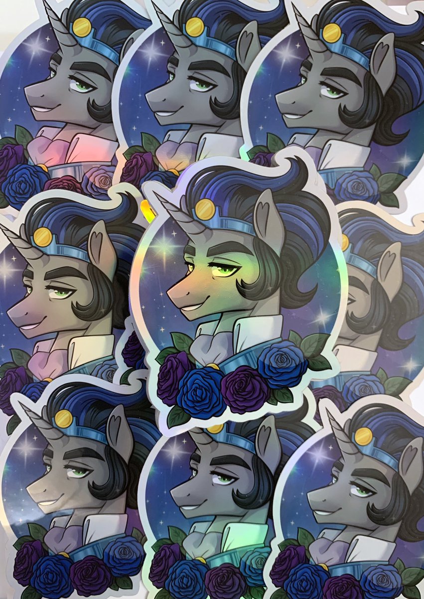 fannytastical's tweet image. I'm hosting a comic stamp rally at @EverfreeNW 2024! I made holo Mirror Sombra stickers.
💙Participating Artists 💛
@Rabbitasaur 💙 @OomlesArt 💛 @JustaSuta 💙 @saphypone 💛 @RedPaletteArt 💙 @misstwipietwins 💛 @LBRCloud 💙 @RocketLawnchArt