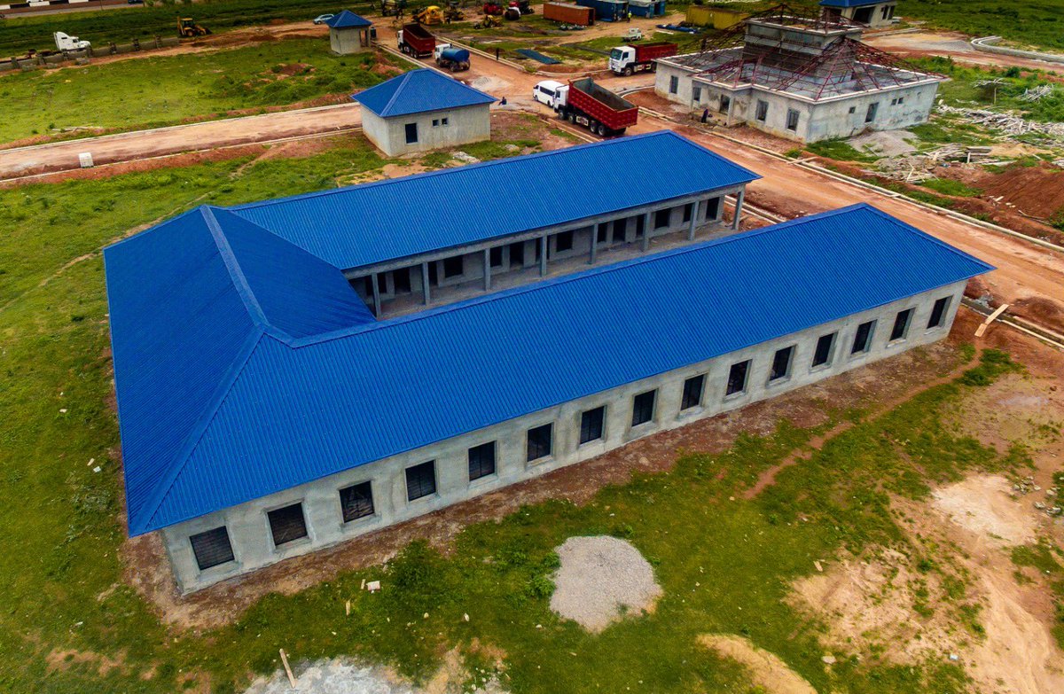 Abdool85's tweet image. Update on the construction of the Technical and Vocational Skills Acquisition City in Rigachikun, Igabi LGA: This is one of the three Skills Acquisition Cities being constructed by Governor @ubasanius, with one in each Senatorial District - Soba, Igabi, and Samaru Kataf.…