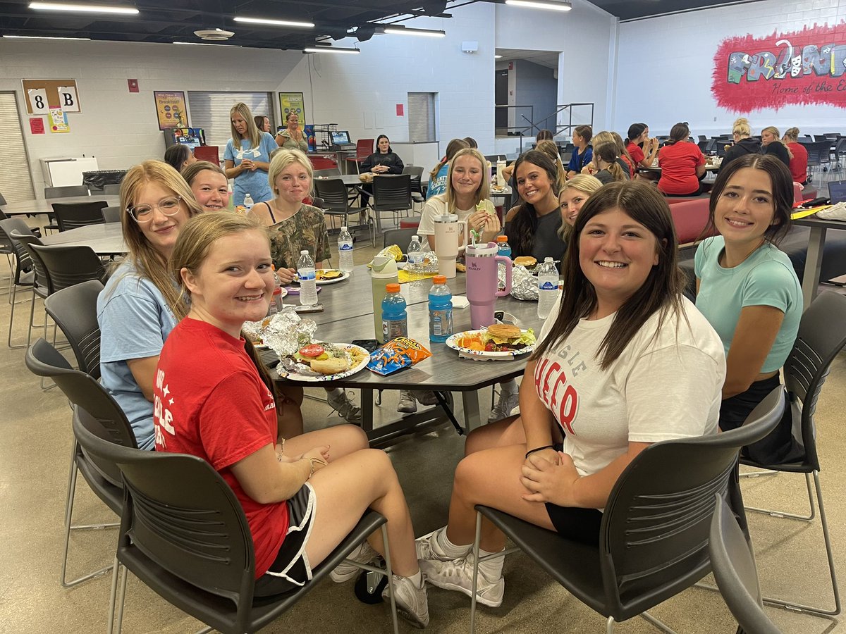FHS Cheerleading tweet media