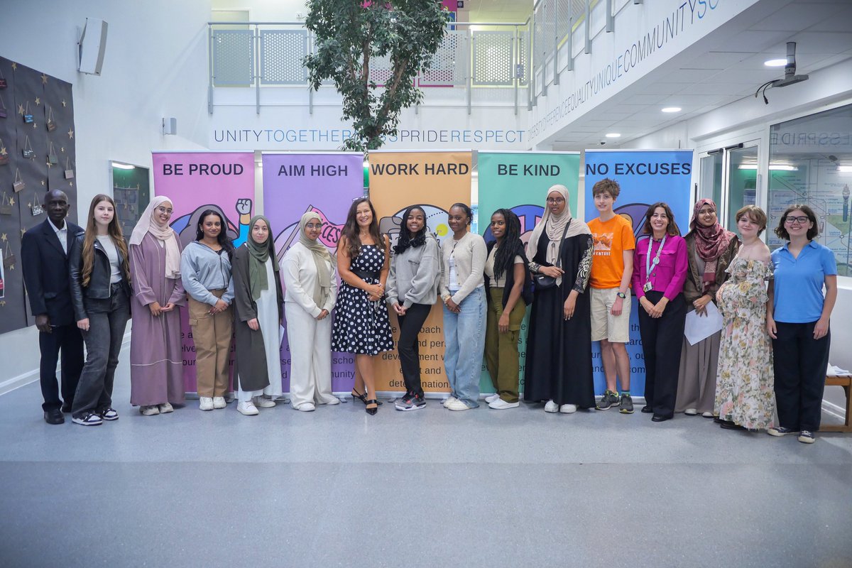 🎉We are thrilled to announce our BEST GCSE results ever!🌟An impressive 78% of students achieved Grade 4 or above in English and Maths, with 66% securing a strong Grade 5 or higher!🏅Our students have shown incredible dedication &amp; hard work👏#GCSEResults #SBGirlsWhoCan #AimHigh