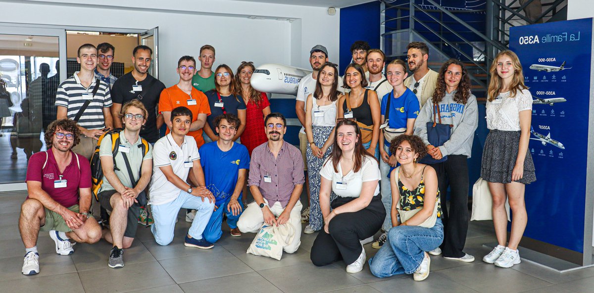 Arrivés à Toulouse, aux côtés de nombreuses autres sections pour l’Université d’été des <a href="/JeunesEuropeens/">Les Jeunes Européens - France</a>, avec une première visite au cœur du fleuron européen <a href="/Airbus/">Airbus</a> 🇪🇺