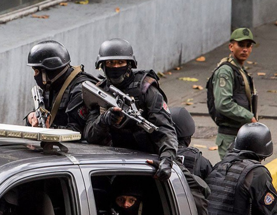 ArmandoInfo's tweet photo. #RehenesDeLaLey El “Sippenhaft”, un método de tortura nazi contra los familiares de los disidentes, fue adoptado por la Dgicm después de 2014, cuando sus integrantes regresaron de Cuba formados en técnicas de interrogatorios  
https://t.co/2yN88Vz886
👉🏻#ArmandoHistorias2023 https://t.co/rdWMYu4pDg