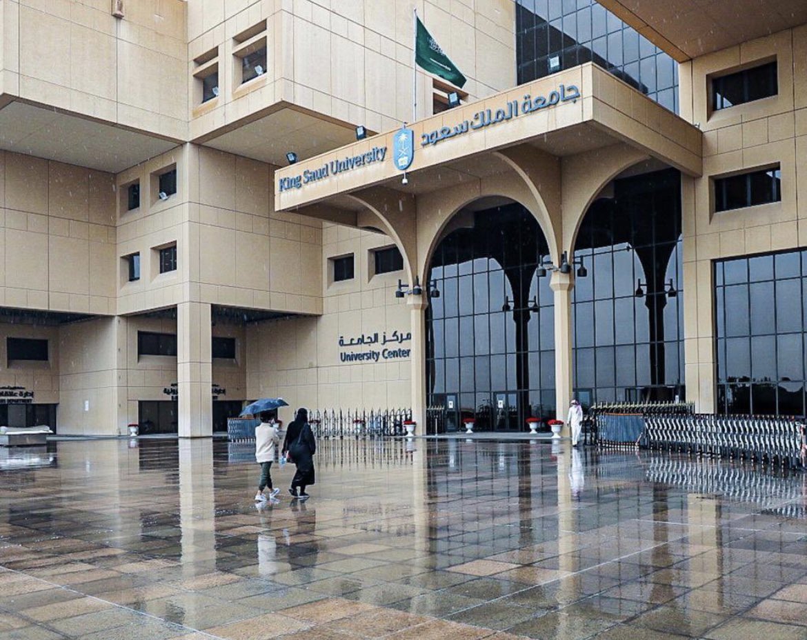 shababharb's tweet photo. الاستاذة شروق بنت علي محسن السليمي الحربي
تحصل على درجة الماجستير 
من #جامعة_الملك_سعود 
تخصص ادارة عامة مسار القيادة و الإدارة الاستراتيجية . 
نبارك لها ونسال الله لها التوفيق واعلى الدرجات العلمية والعملية 🇸🇦🇸🇦 https://t.co/p4ciAWJIyS