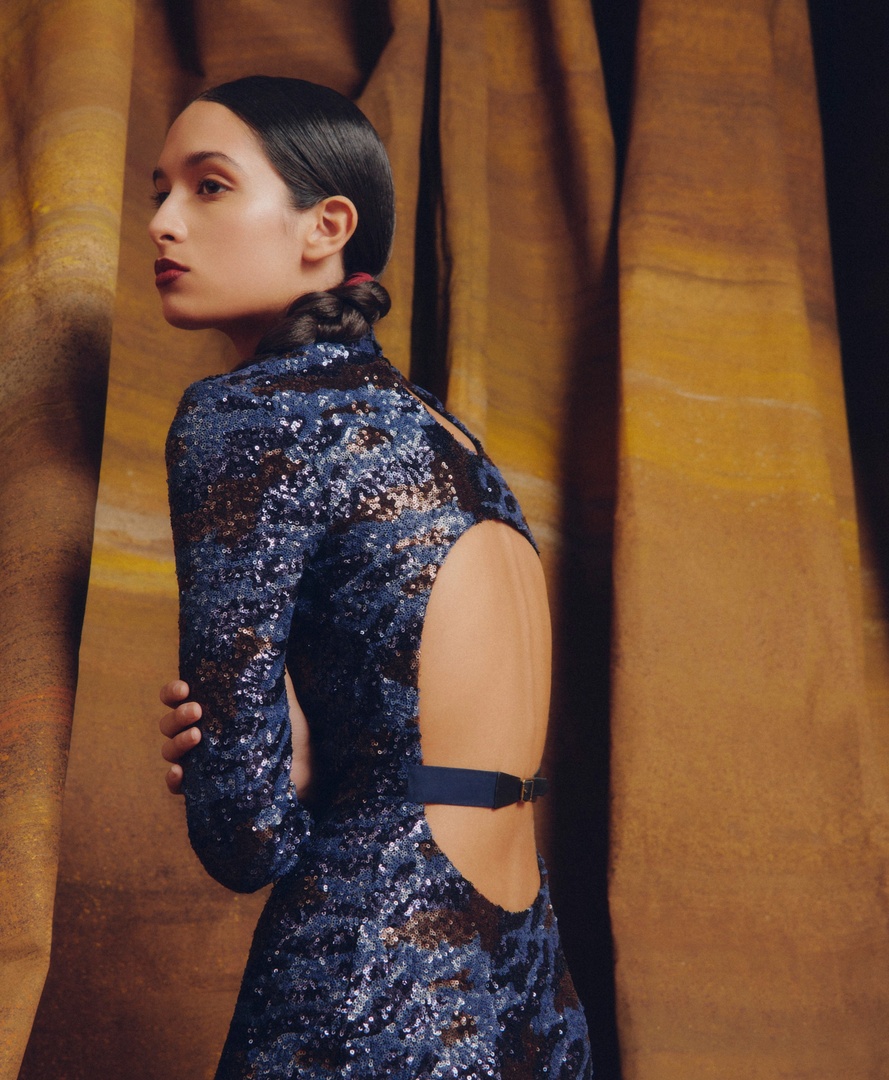 GraziaIndia's tweet image. #GraziaFashion As temperatures fall, designers bring back drama to the runways – here’s a look at all the Pre-Fall 2024 trends to follow, recreate and bookmark.

grazia.co.in/fashion/as-tem…

#Fashion #PreFall #Fall #Autumn #Dressing #Style #Inspo #Trending #Runway #2024