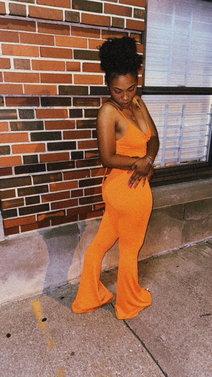 ChyneaMonique1's tweet photo. 🧡 https://t.co/GiBkRKDPzT