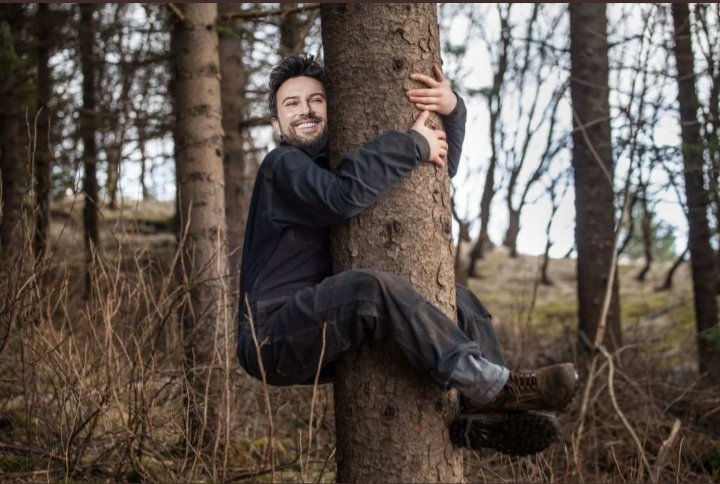 Ekrem' den başkasına kestirmem:))