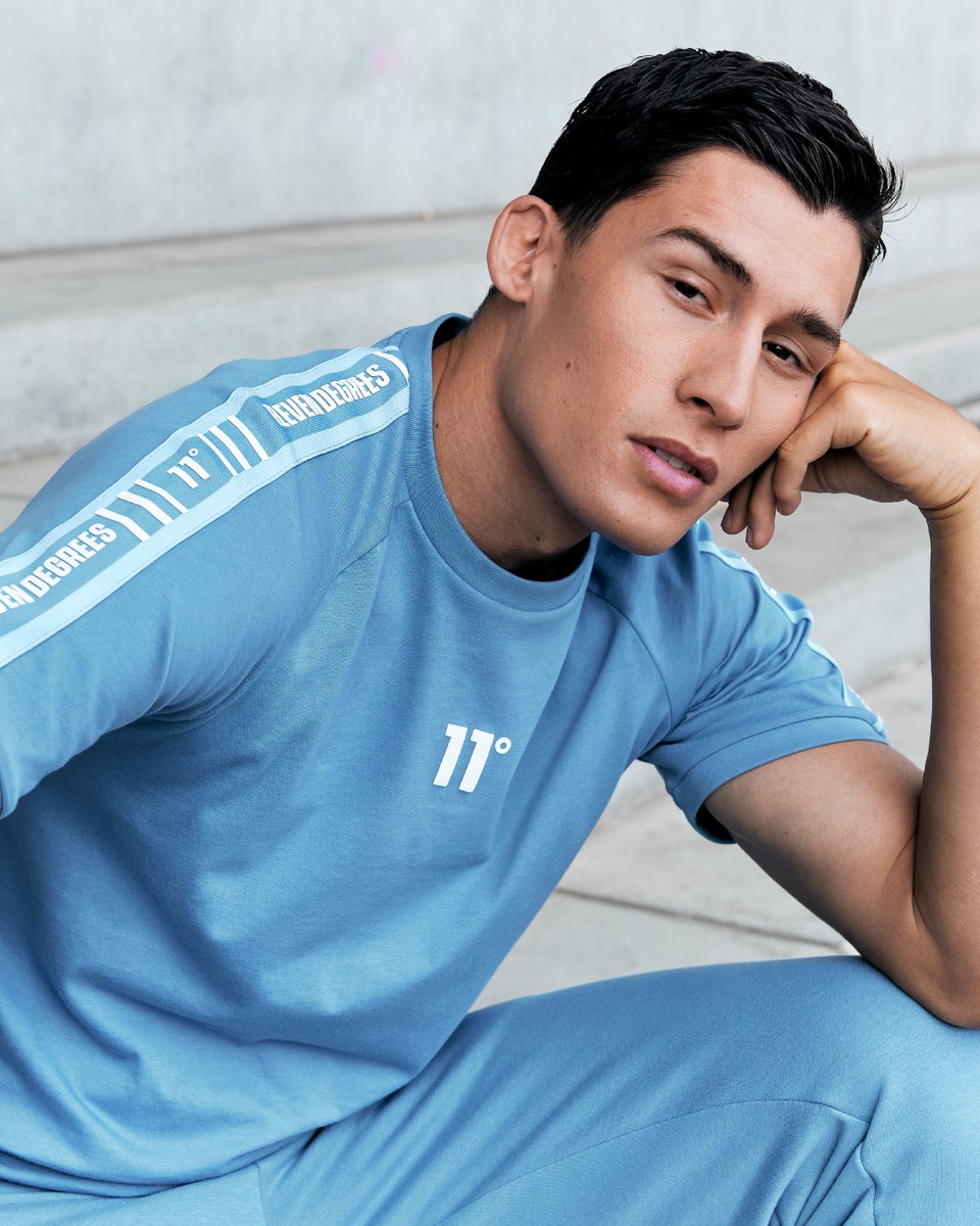 11 Degrees tweet media