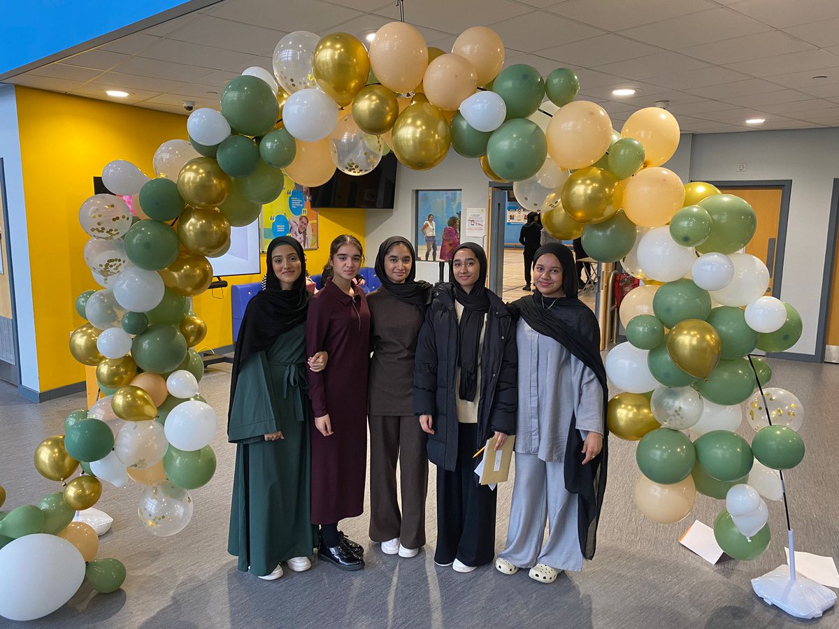 Headteacher @ Pendle Vale College tweet media