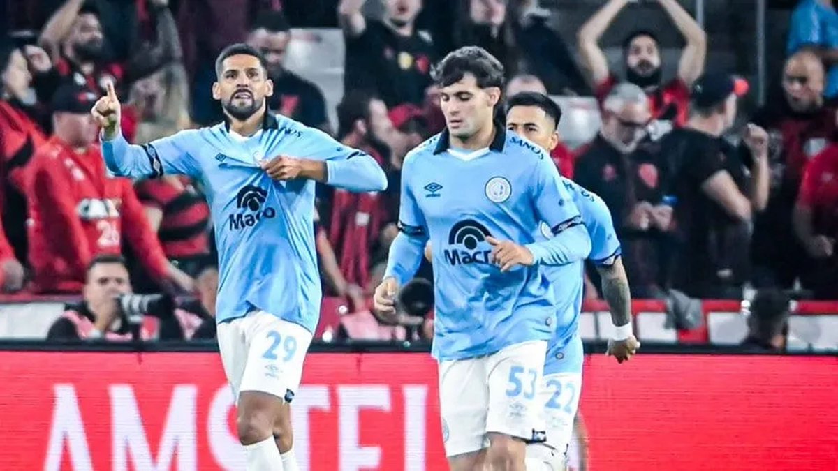 eltribuno's tweet photo. #CONMEBO COPA SUDAMERICANA - OCTAVOS DE FINAL - VUELTA El Pirata buscará dar vuelta la serie y pasar a cuartos de final, luego de las polémicas en la ida donde cayó 2 a 1 en Brasil.
19.00 ESPN
BELGRANO-PARANAENSE
ÁRBITRO Carlos Paul Benítez Achar
ESTADIO Mario Alberto Kempes https://t.co/AasF7M18Bx