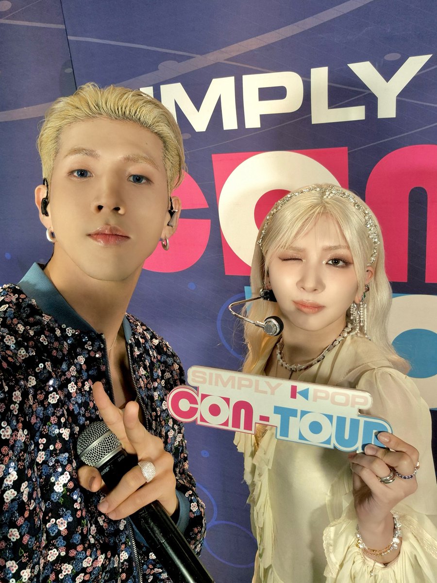 _Simplykpop's tweet photo. 잠깐 ✋🏻
오늘 천국 공휴일인가… 🤔
천사가 넷이나 내려와 있잖아 🪽
우리 아름다운 🤍 카드 🤍를 보니
천국도 공휴일이 있구나… (끄덕끄덕)

#KARD #카드 #TellMyMomma
#SimplyCONTOUR #심플리케이팝 https://t.co/kkz9E9p3GZ