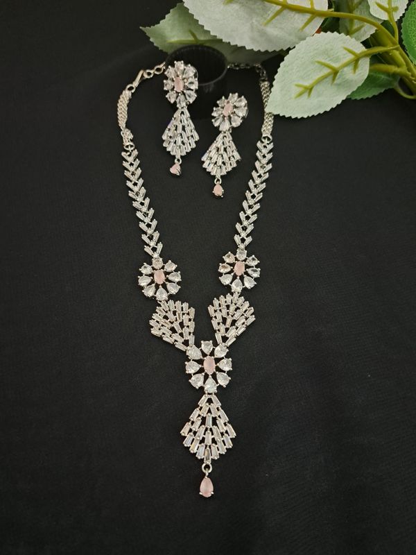shagunda's tweet photo. Explore Premium Wholesale Stone Jewelry Sets Online: Uncover Elegance with Star Divine
For more, visit > https://t.co/etb8H0AXlP
#wholesale #wholesalestonejewelrysetsonline #wholesalestonejewelrysets #wholesalestonejewelry #jewellerysupplier #jewellery #jewellerysupplierindia https://t.co/NMc0jROahV