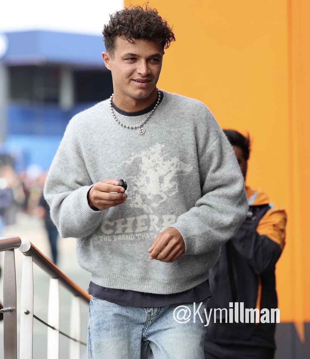 WE FINALLY GOT A PIC!!! HE’S HERE 🩶