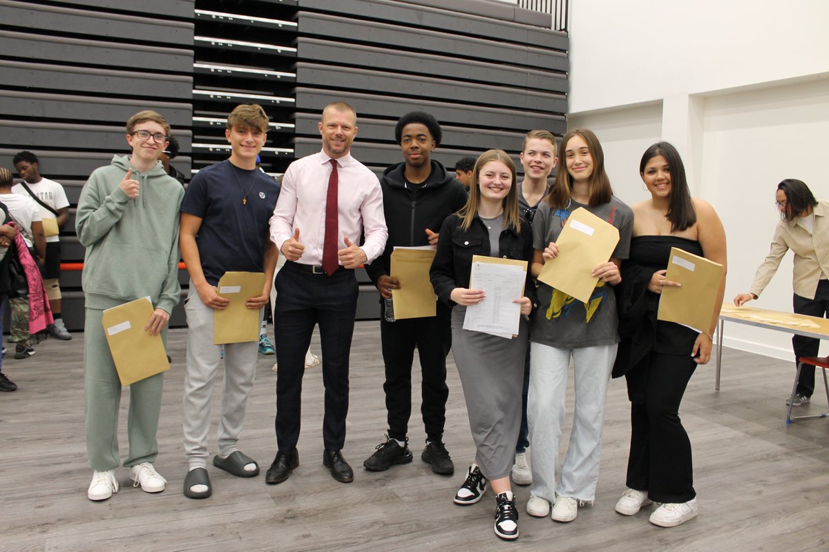 stonelodgesch's tweet image. Congratulations to all our brilliant students on their amazing GCSE results today!  We couldn't be more proud of our inaugural cohort students .. your determination, hard work and talent has shone through.  We look forward to welcoming you to sixth form in September!