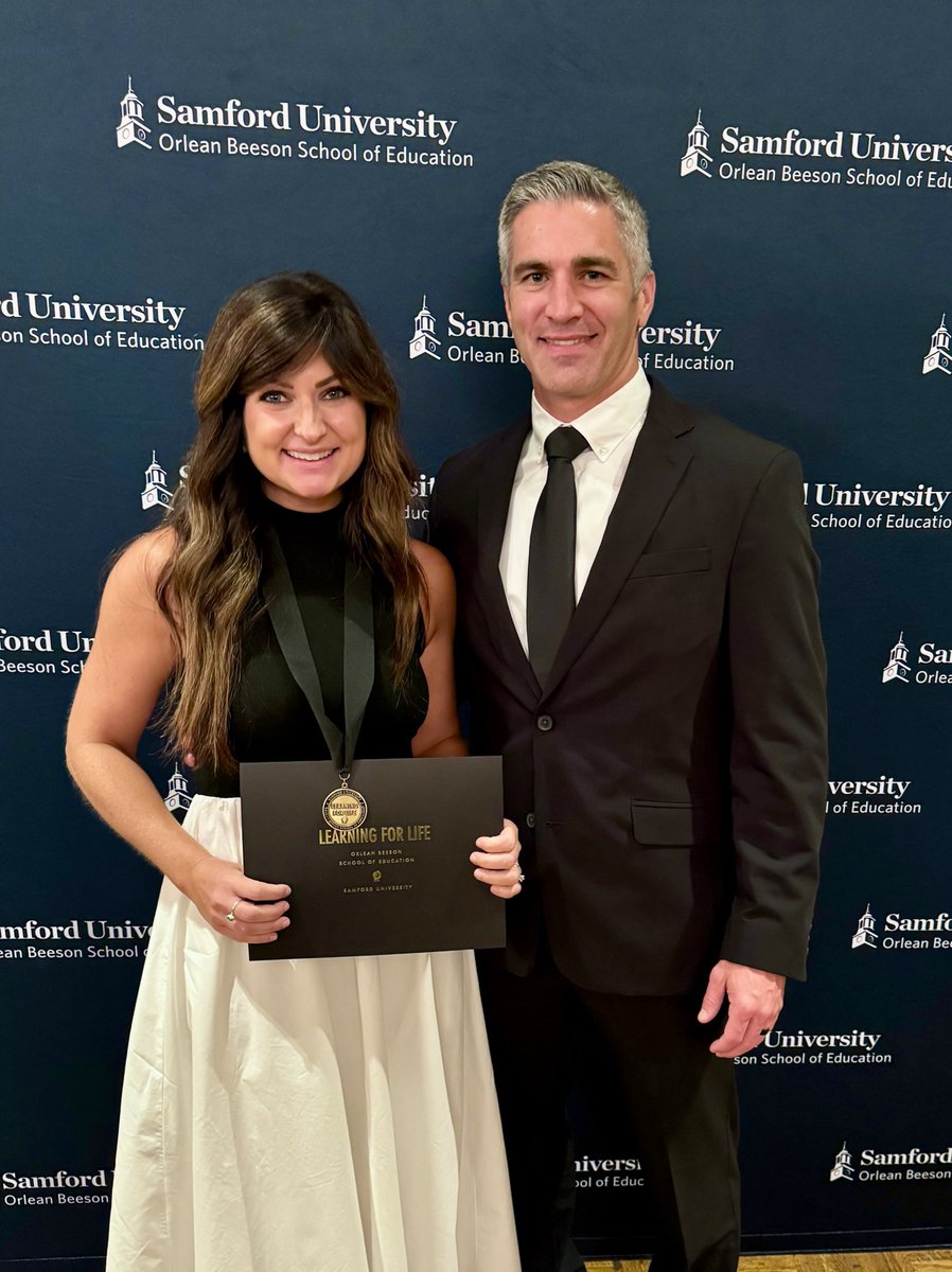 April Dean tweet media