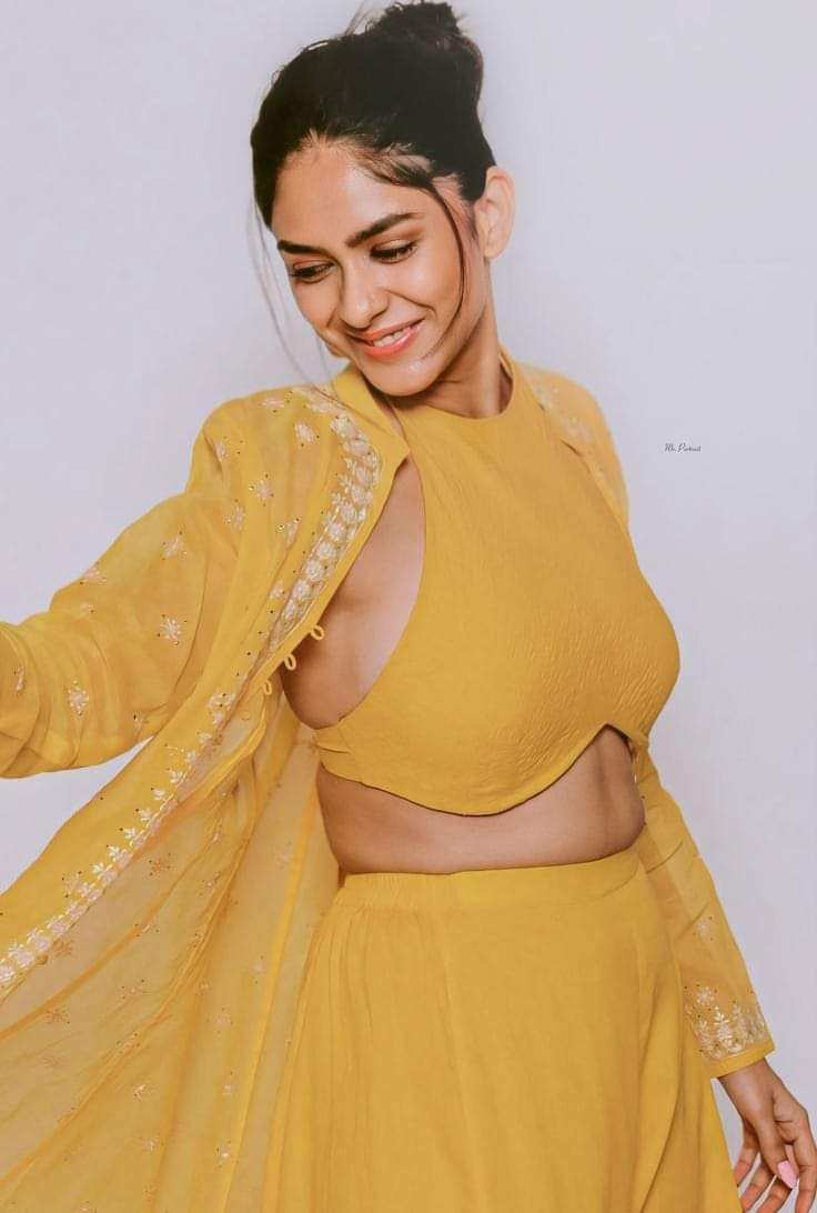 GVlKqULboAAoeWr?format=jpg&name=medium