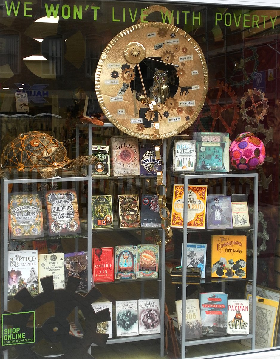 Grab your goggles, jetpacks and top-hats, we're ready for Lincoln's #Steampunk Festival this weekend, with a cornucopia of curiosities, clockwork and cogs galore!