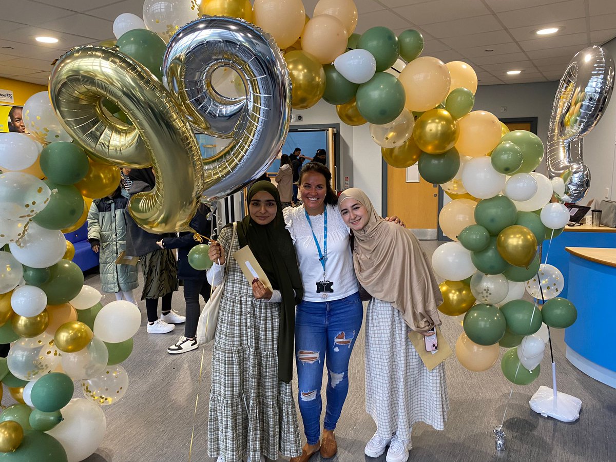 Headteacher @ Pendle Vale College tweet media