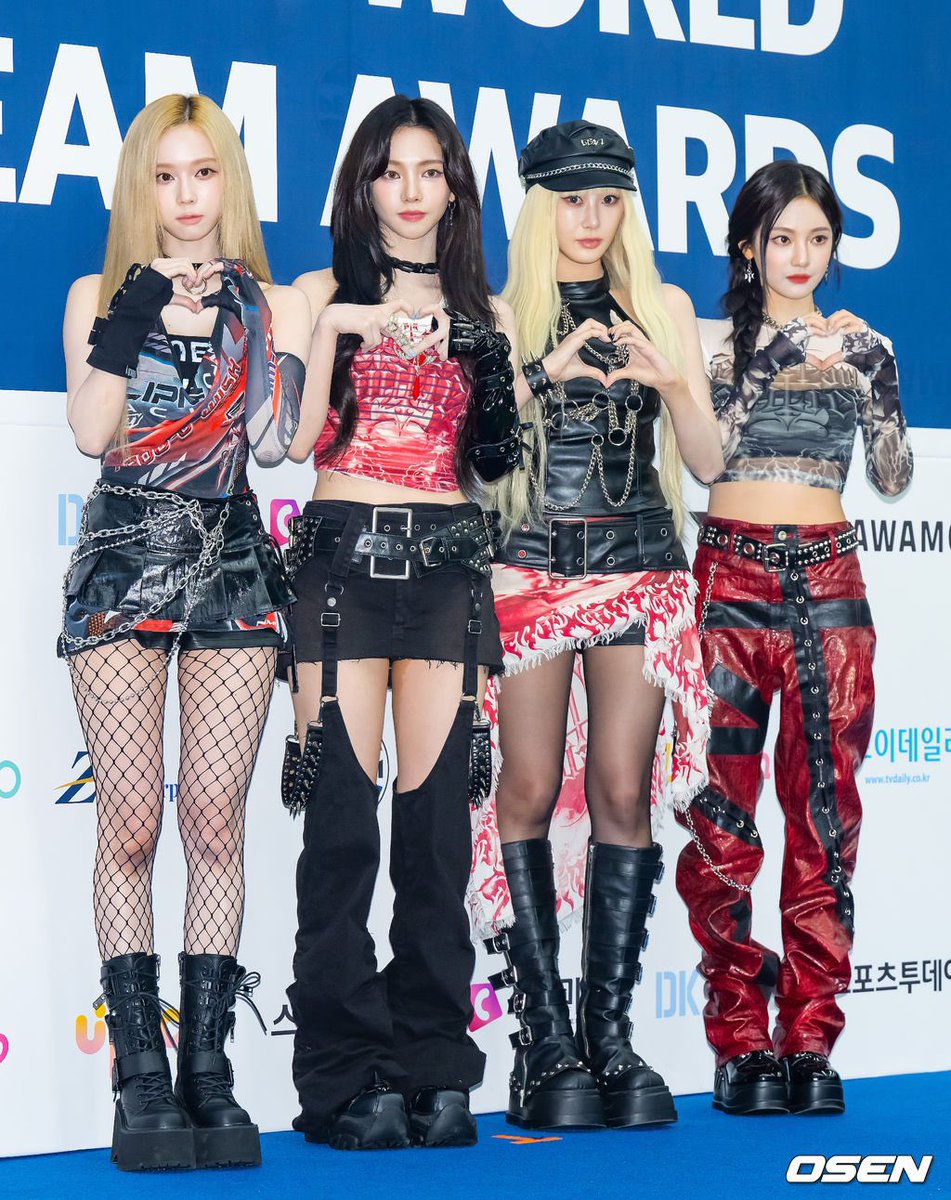OHKPOP9's tweet photo. تهانينا لفرقة AESPA و ITZY و NCT 127 و PLAVE على فوزهم بجائزة "Bonsang" في حفل توزيع جوائز K-World Dream لعام 2024! https://t.co/DTPkn9RPWA