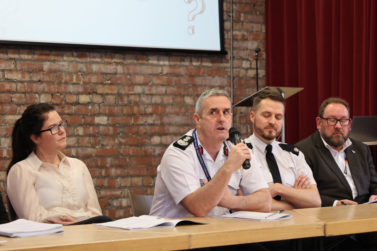 MerseysidePCC's tweet image. 📢Going live today: our new Serious Violence Asset Directory detailing more than 4️⃣8️⃣0️⃣ projects and initiatives working across our region to improve safety and prevent harm.

This new resource is being published so organisations and groups can find interventions running in their…