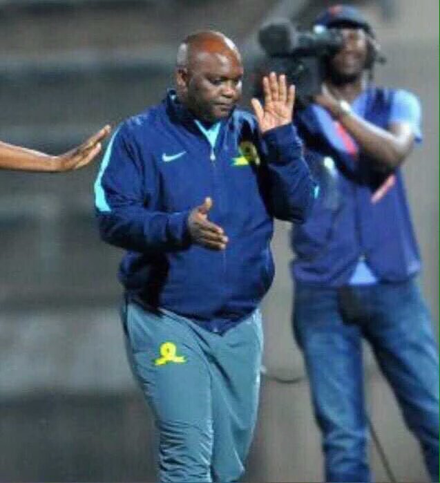 bongzmessi's tweet photo. Hayi others are complaing that Maseko is boring, because he is not jumping on top of the tables and shouting his lungs out😒

Aibo guys, phela we are not all called to shout!!!

Secondly, this is a media briefing not a rally.

#MkParty #ZumaAddress https://t.co/AdeP6SYXtQ