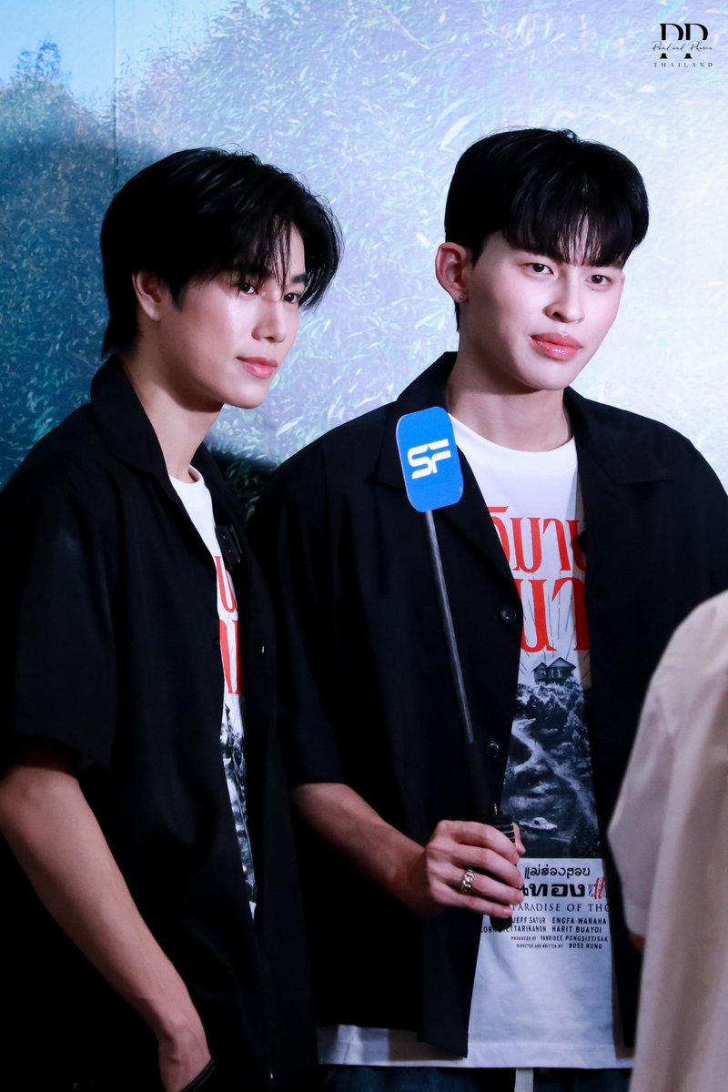 doublepjourney_'s tweet photo. วันนี้มาหล่อแพ็คคู่เลยคับ ว่าแต่กล้องอยู่ทางไหนนะพี่ปอนด์ 😊

SF x PONDPHUWIN 

#ปอนด์ภูวินทร์ดูวิมานหนามที่SF 
#SFxวิมานหนาม
#ppnaravit #phuwintang
#ปอนด์ภูวินทร์ #PondPhuwin https://t.co/8Eq0n68aXm
